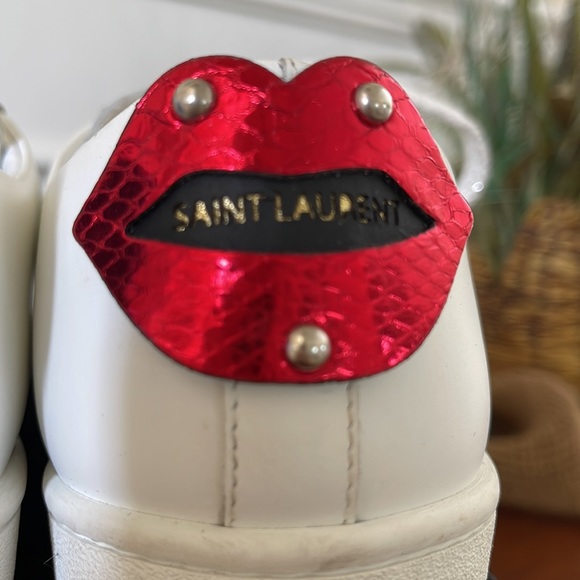 Yves Saint Laurent Signature Optic White leather Court Classic Lips Sneaker 36 - Picture 8 of 9